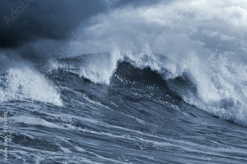 Fototapeta Detailed Atlantic stormy big wave; toned blue, enhanced sky
