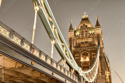 Fototapeta Stunning view of famous Tower Bridge in the evening - London
