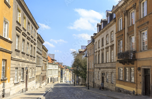 stare-miasto-w-warszawie-ul-mostowa