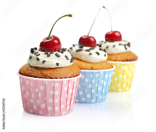 Fototapeta Cupcakes with fresh cherry
