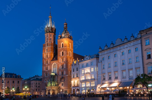 Fototapeta The Main Market Square in Krakow with St. Mary's Basilica