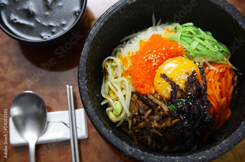 Plakát, Obraz Korejská kuchyně: bibimbap ve vytápěném kamenné míse