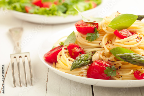 Fototapeta Vegetarian spaghetti pasta