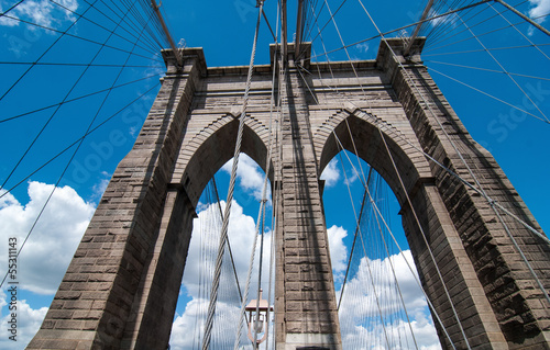 potezna-struktura-brooklyn-bridge-center-pylon-na-beautifu