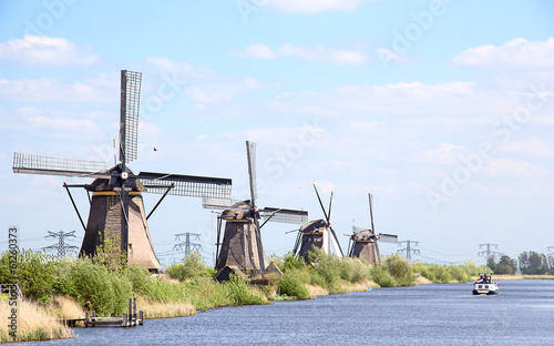 Lacobel Windmills