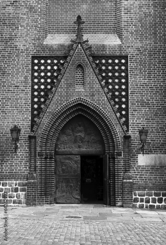 gotycki-portal-w-kosciele-katedralnym-w-szczecinie