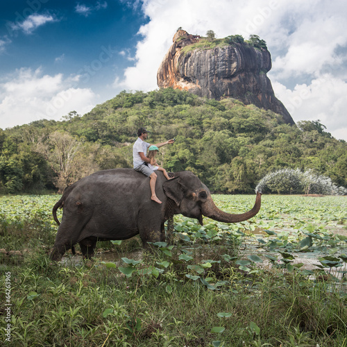 Lacobel Elephant ride