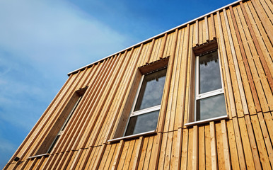 Bilder und Videos suchen: holzfassade