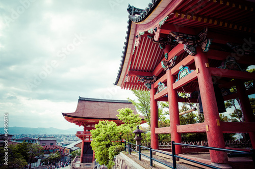 Fototapeta Front gate at Kiyomizu-dera Temple in Kyoto, Japan.