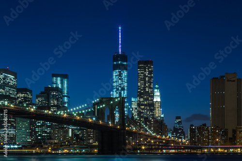 Fototapeta Skyline New York mit Brooklyn Bridge und Freedom Tower