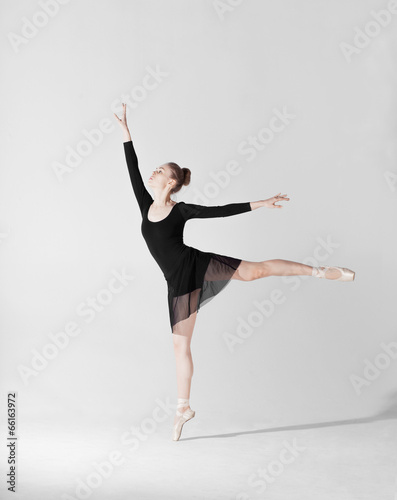Fototapeta ballerina on gray background