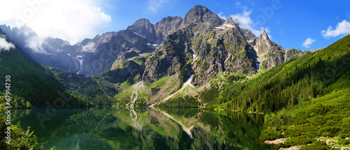 Fototapeta Beautiful scenery of Tatra mountains and Eye of the Sea