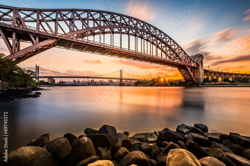 piekla-brama-i-triboro-most-przy-zmierzchem