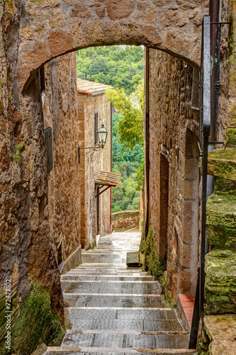 aleja-w-starym-grodzkim-pitigliano-tuscany-wlochy