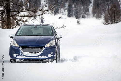 Lacobel Car on snow