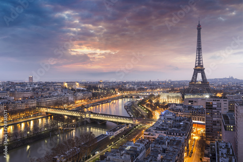 Valokuva Panorama de la ville de Paris avec la Tour Eiffel