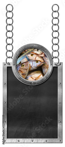 fresh-fish-empty-blackboard-with-chain