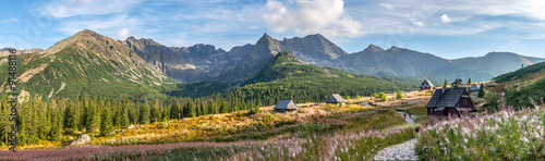 Hala Gasienicowa in Tatra Mountains - panorama © kabat