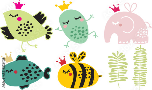 Cute animals in crown set.