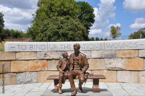 Poster Abraham Lincoln Statue with son at the American Civil War Center in Richmond, Vi