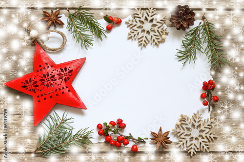 decoracion-festiva-sobre-tablas-de-madera