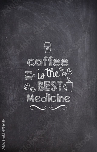 Zdjęcia Coffee Quote written with chalk on a black board