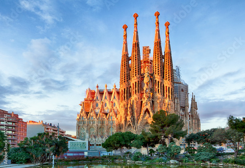 zdjecie-la-sagrada-familia,-barcelona,-hiszpania