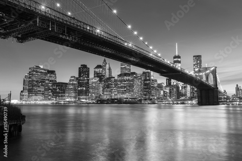 Poster Brooklyn Bridge at dusk viewed from the Brooklyn Bridge Park in New York City