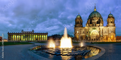 katedra-w-berlinie,-lustgarten,-niemcy