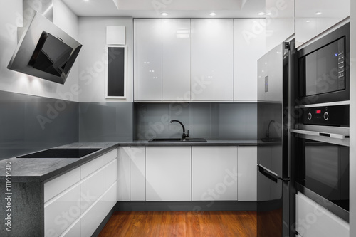  Clean and modern kitchen