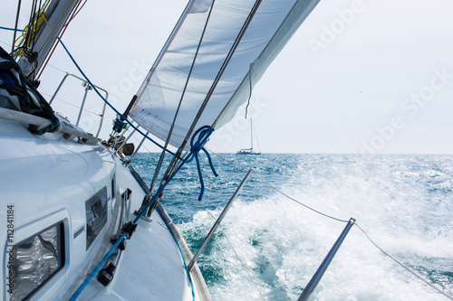 Sailing with wave