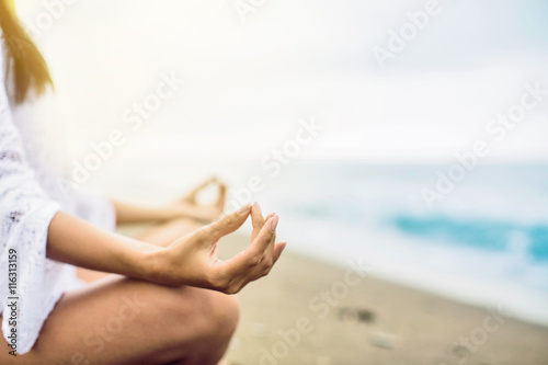 Zdjęcia Meditation on the beach