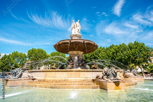 Poster The Fontain de la Rotonde with three sculptures of female figures presenting Jus