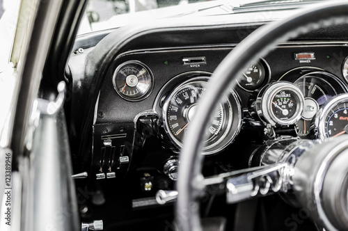 Lacobel Mustang Steering Wheel dashboard