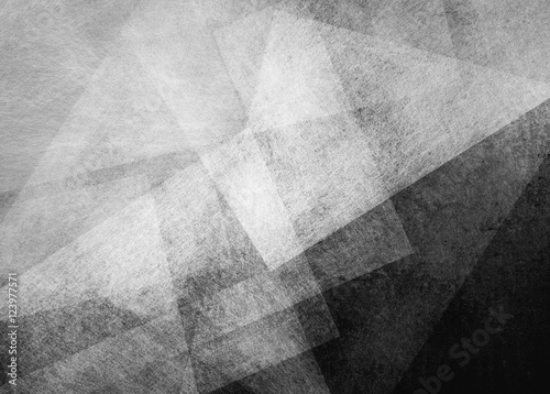 abstrakcyjne-czarne-tlo-z-bialym-przezroczystym-trojkatem
