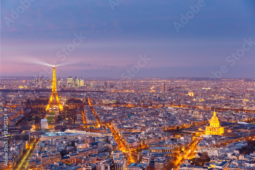 Paříž - Plakáty, Obrazy a Fotografie na Posters.cz