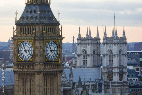 Big Ben sous le soleil en gros plan, Londres
