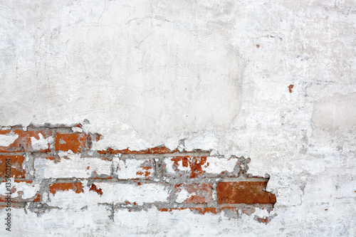 vintage-white-red-brick-wall-with-peeled-plaster