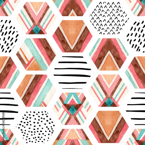 akwarela-szesciokat-wzor-z-geometrycznych