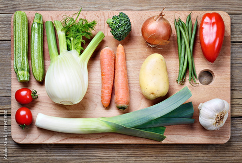 Stampa su Tela Vegetables collection and cutting board: zucchini, fennel, broccoli