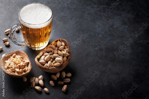 Obraz na płótnie Beer and nuts