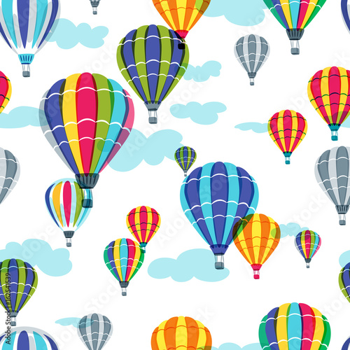 wektorowy-bezszwowy-wzor-z-kolorowymi-gorace-powietrze-balonami-w-niebie-recznie-rysowane-doodle-ilustracja-letni-projekt-do-druku-tkanin-i-modnych-tkanin