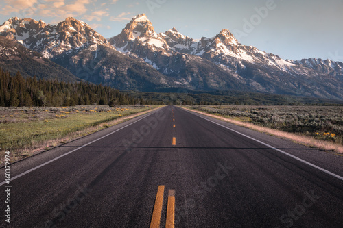 drogowy-strzal-uroczysci-tetons