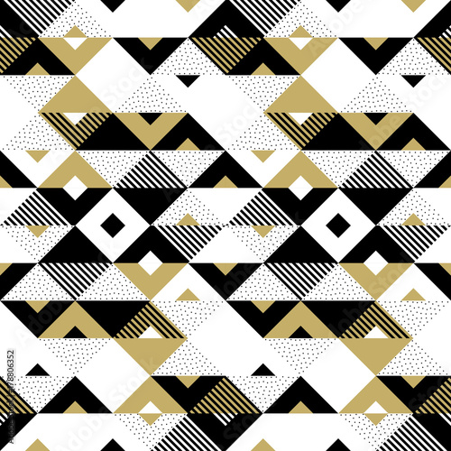 trojboka-geometryczny-abstrakcjonistyczny-zloty-bezszwowy-wzor-tlo-wektor-czarny-bialy-i-zloty-trojkatny-wzor-lub-plac-swatch-ornament-tekstura-lub-mozaika-projekt-tlo-dachowka-szablon