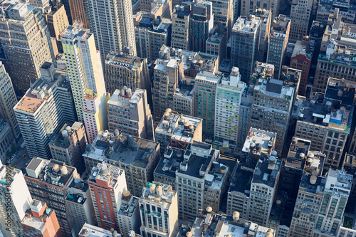 new-york-city-manhattan-anteny-jasnego-widoku-z-drapaczy-chmur
