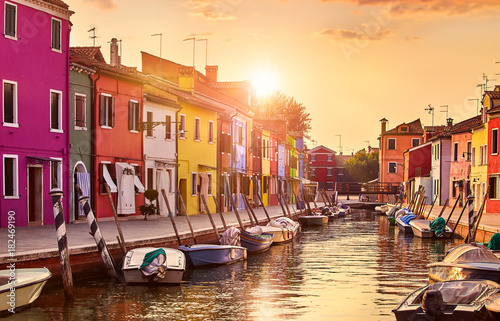 Obraz na płótnie Burano island in Venice Italy picturesque sunset over canal