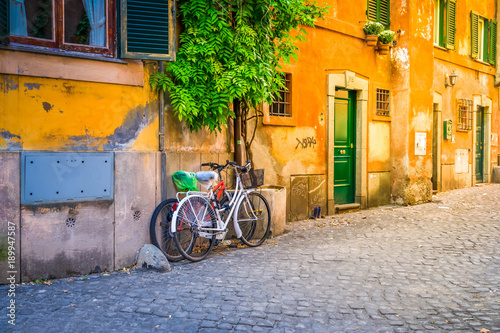 ulica-w-trastevere-rzym-wlochy