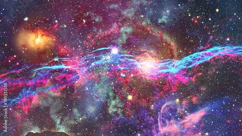 mglawica-i-galaktyka-w-kosmosie-elementy-tego-obrazu-dostarczone-przez-nasa