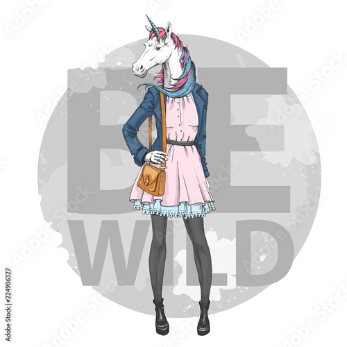 retro-hipster-fashion-fantasy-animal-unicorn-woman-model