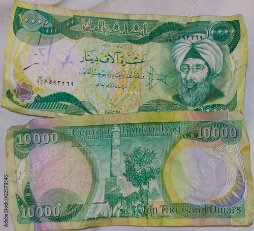 Two Ten Thousand Iraqi Dinar Banknotes Photos Ap Images Two Ten Thousand Iraqi Dinar Banknotes